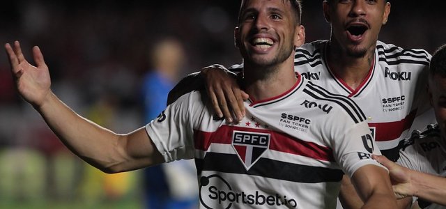 São Paulo e Palmeiras iniciam decisão do Campeonato Paulista pelo segundo  ano seguido nesta quarta - Notícias - Galáticos Online