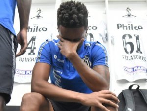 Ex-Vitória, Bruno Oliveira chora em estreia pelo Santos: 