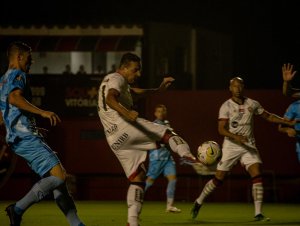 Com gols no fim, Vitória vence o Glória-RS e avança na Copa do Brasil