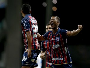 Bahia atropela Londrina na Arena Fonte Nova e retoma liderança da Série B
