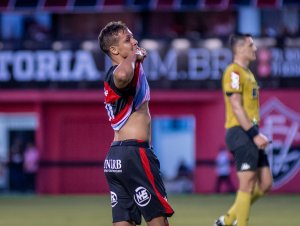 Thiago Luis Scarascati apita duelo entre Vitória e Volta Redonda