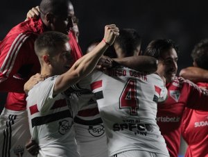  São Paulo bate o Ceará nos pênaltis e vai à semifinal da Sul-Americana