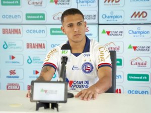 Caio Vidal é apresentado no Bahia e crava: 