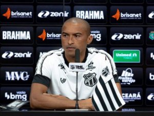 Ex-Bahia e Vitória, Nino Paraíba deixa Ceará e negocia com time da Série A