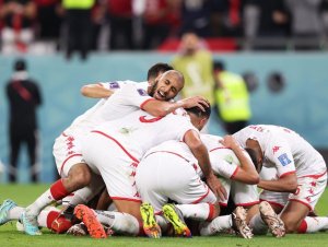 Mesmo eliminada, Tunísia faz história e vence a França, que termina em primeira do Grupo D