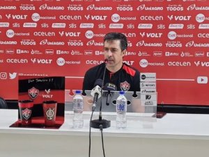 João Burse destaca competitividade do Vitória na derrota no clássico BaVi