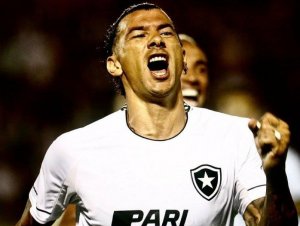 Bahia tenta a contratação de zagueiro argentino; saiba mais