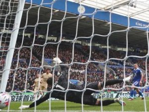 Chelsea vence Leicester  e jogo marcado por golaços