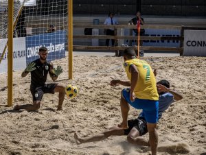 Brasil bate Uruguai na estreia da Copa América de beach soccer
