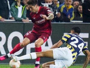 Sevilla de Sampaoli perde, mas consegue classificação contra time de Jorge Jesus na Europa League