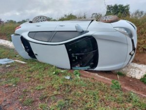 Apresentador da TV Bahia sofre acidente de carro na BA-052