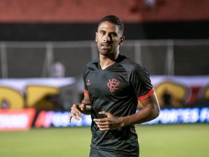Tréllez é punido com dois jogos por expulsão contra o Sergipe na Copa do Nordeste