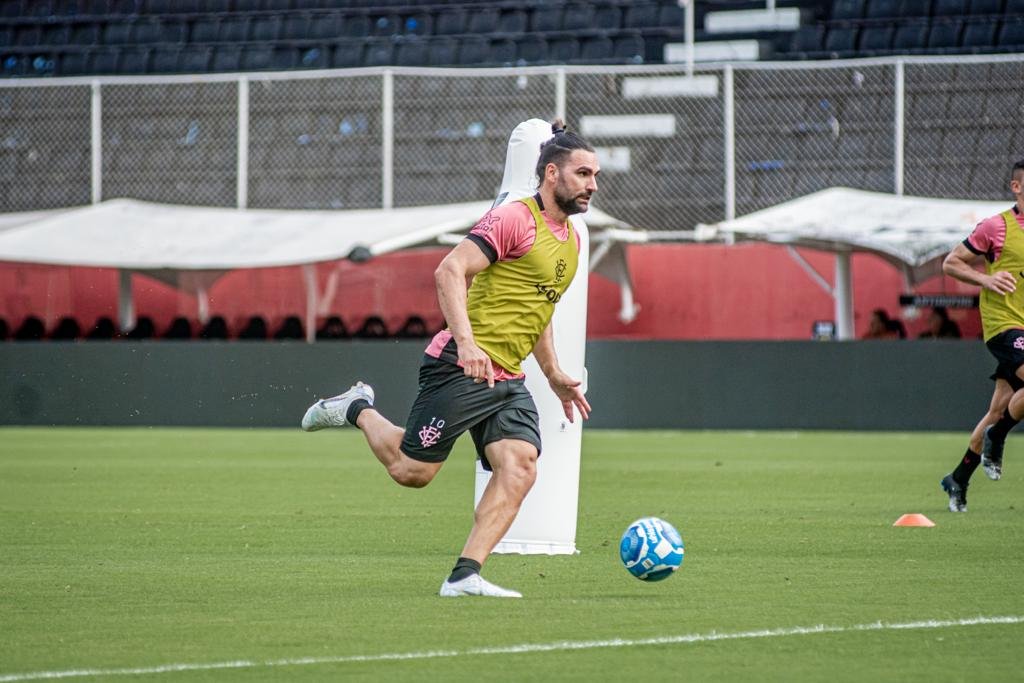 Suárez pode fazer último jogo pelo Grêmio na Arena contra o Goiás -  Notícias - Galáticos Online