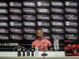 Marcelo comemora bom início no Vitória, mas prega 'pés no chão': 