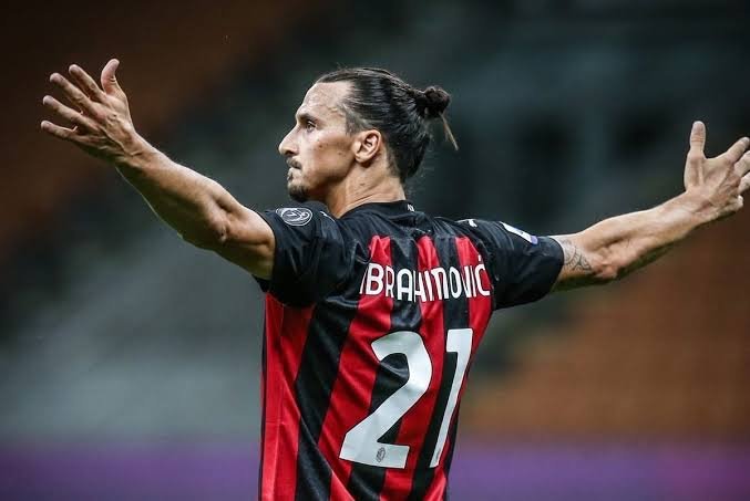 Jogadores de futebol mais velhos: 10 de todos os tempos, com Zlatan se  aposentando aos 41 anos