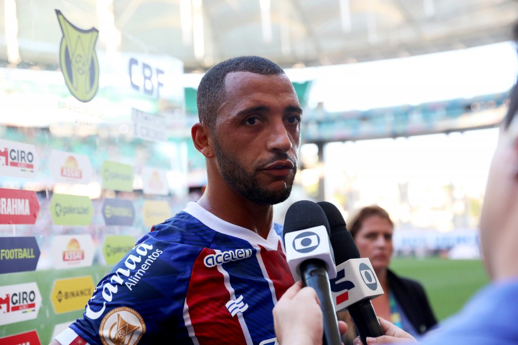 Autor do gol da vitória, Hugo exalta união do elenco do Botafogo: 'Esse  grupo é muito honrado', Esporte