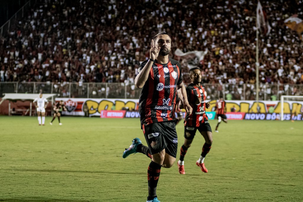 Melhor mandante da Série B, Vitória recebe o Juventude em jogo crucial na  disputa pelo título - PRADO AGORA