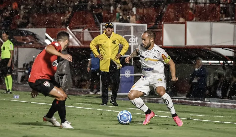 Vitória joga pelo empate contra o Novorizontino para voltar à Serie A