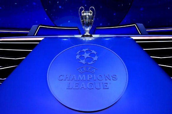 Manchester City e Real Madrid disputam vaga na Champions League