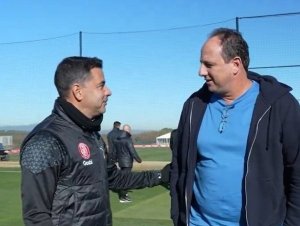 Técnico Rogério Ceni encontra treinador do Girona, sensação na Espanha 