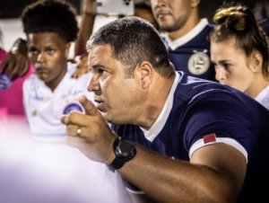 Bahia anuncia a demissão do técnico Igor Morena
