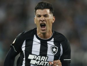 Bahia avança na negociação por Victor Cuesta, do Botafogo