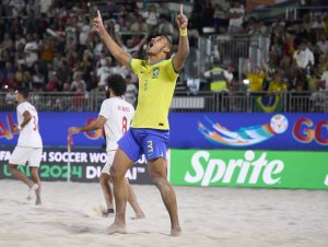 Brasil a um passo da conquista do hexa no Mundial de Futebol de Areia 