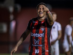 Vitória vence o Atlético de Alagoinhas e encaminha vaga para semifinal do Baiano 