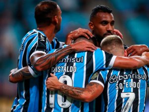Próximo adversário do Bahia, Grêmio busca reabilitação na Libertadores com desfalque importante