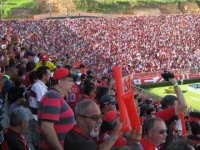 Vitória antecipa venda de ingressos para jogo com o Ceará
