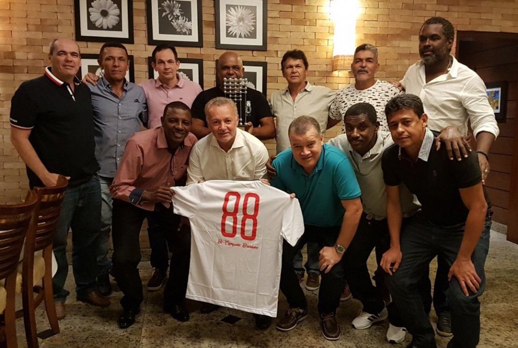 Homenagem  Notícias Esporte Clube Bahia