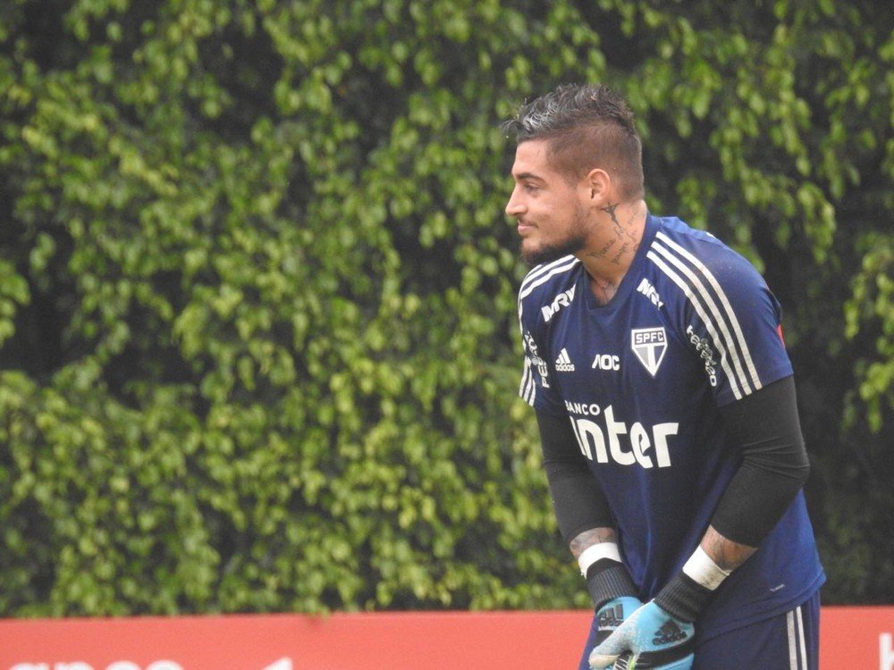 São Paulo contratou algum goleiro essa semana?