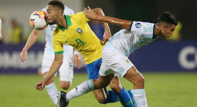 Brasil bate Argentina e garante vaga no futebol dos Jogos ...